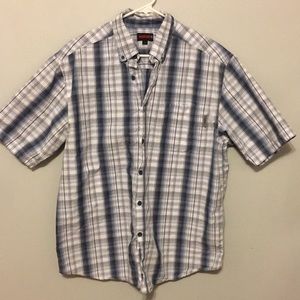 Men’s short sleeved dress shirt